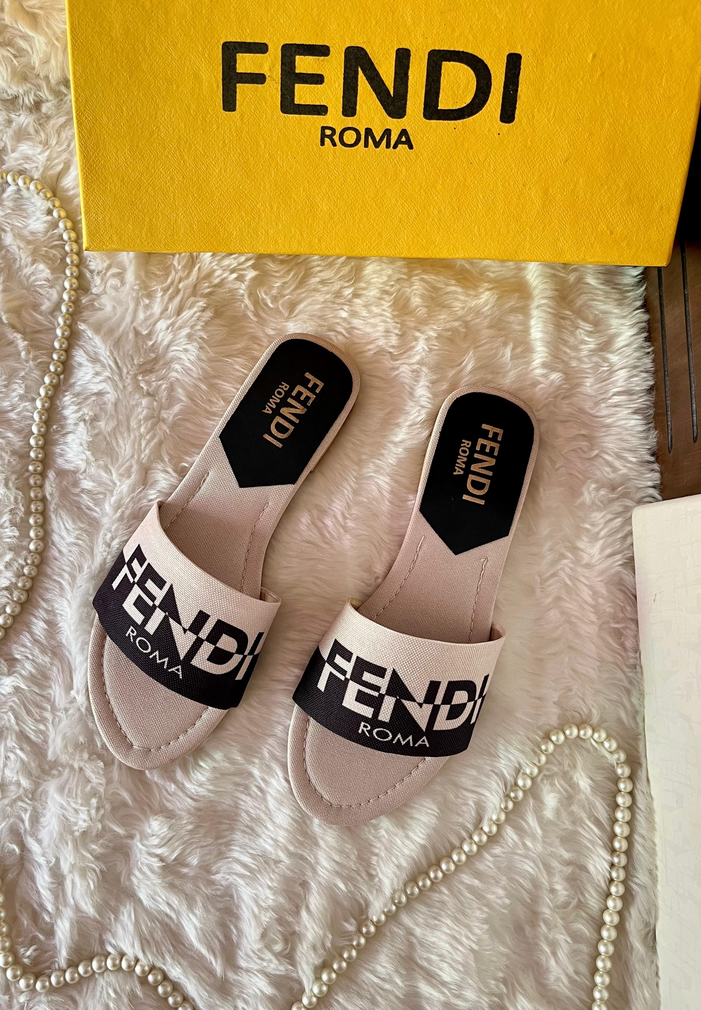 Best Price Fendi Roma Slippers 